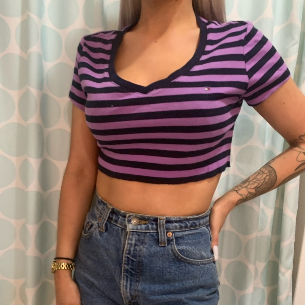 Vintage Tommy cropped shirt 👚✨